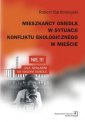 okładka książki - Mieszkańcy osiedla w sytuacji konfliktu