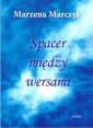 okładka książki - Spacer między wersami