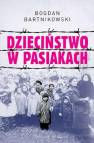 okładka książki - Dzieciństwo w pasiakach (kieszonkowe)